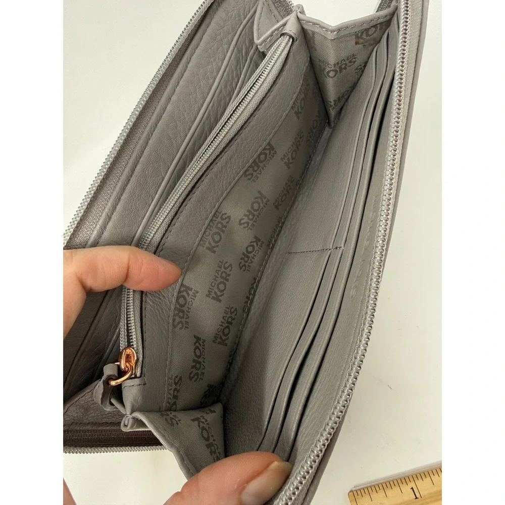 Michael Kors Zip Around Wallet Gray Leather Rose Gold‎ Hardware Continental